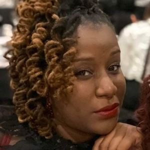 Meet your Posher, Tryniquia